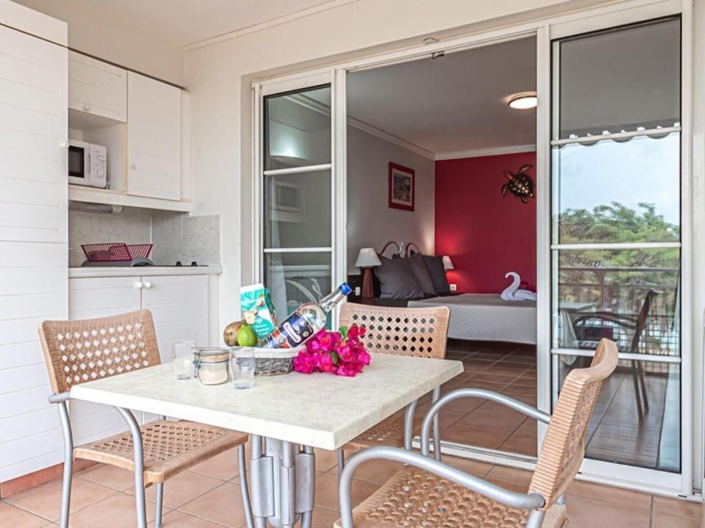 Studio Village Vacances,Vue Mer, Plage A 30M ,Wifi A Sainte Anne Экстерьер фото