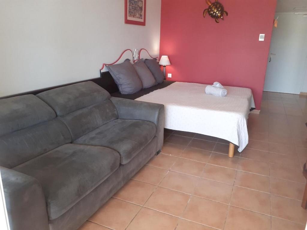 Studio Village Vacances,Vue Mer, Plage A 30M ,Wifi A Sainte Anne Экстерьер фото
